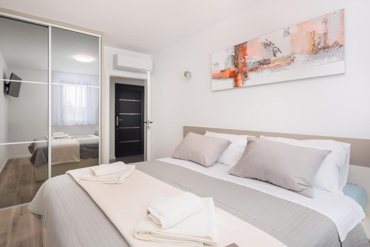 Luxury Apartment Blue Sky Pakostane Ngoại thất bức ảnh